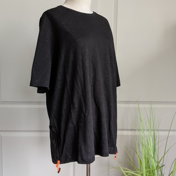 Love Moschino Top Oversize Side Zip Elbow Length Neon Toggle Pulls Black M NWT - Picture 5 of 14